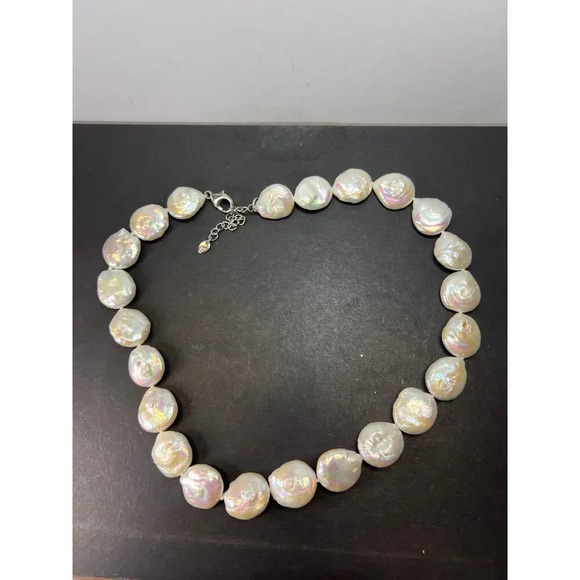 Cultured freshwater coin pearl necklace with sterling silver clasp and extension - Picture 1 of 11
